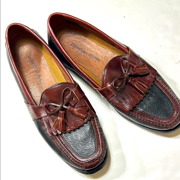 Johnston & Murphy Aragon II Kiltie Tassel Loafer Mahogany/black 10.5